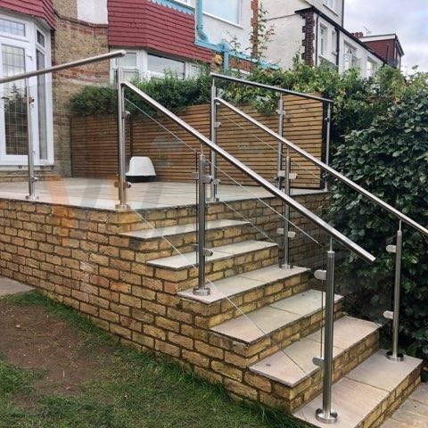 Aktueller Firmenfall über RVS buizen für moderne und sichere Leuningen und Balustraden   WinscoMetal!