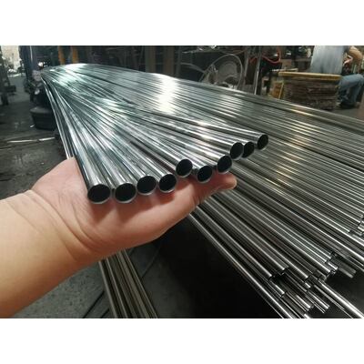 Qualität  Bright Polished Stainless Steel Tube and Pipe in Round and Square Shapes AISI 201 304 from Manufacturer usine