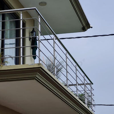 1500mm SS, das Treppenhaus-Handlauf 1.2mm 1.5mm SS 201 Spiegel 304 316 poliert für Hauptbalkon-Dekoration mit der Eisenbahn befördert