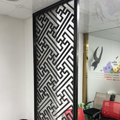 Schwarzer, mattierter Edelstahl-Trennwand-Raumteiler, modernes Design