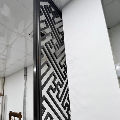 Schwarzer, mattierter Edelstahl-Trennwand-Raumteiler, modernes Design