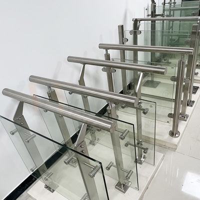 Grad 201 Metallherstellungs-Geländer-Spalte des Edelstahl-304 316 für Treppenhaus-Zaun