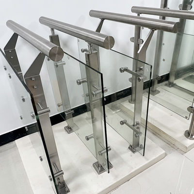 Grad 201 Metallherstellungs-Geländer-Spalte des Edelstahl-304 316 für Treppenhaus-Zaun