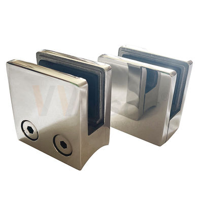 SS 304 316 Satin-Spiegel Flachrunder Boden-Handgelenk-Fittings 45mmx45mmx25mm Quadrat-Edelstahl-Glasklemmen
