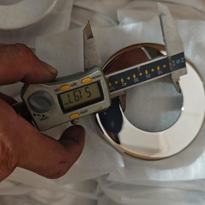 Edelstahl-Rahmenhalter-Basisdeckel Kompatibel mit Rundrohren von 38 mm und 50 mm für Balustraden