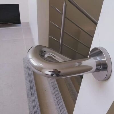 SS304 SS316 Mehrwinkelverstellbarer Handlaufverbinder für Rundrohre