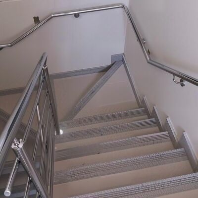 Hochpräzision SS 201 304 316 Geländerverbindungen 1,2 mm-2,0 mm Dicke 50,8 mm 2' OD Edelstahl-Handrail Ellenbogenanschluss